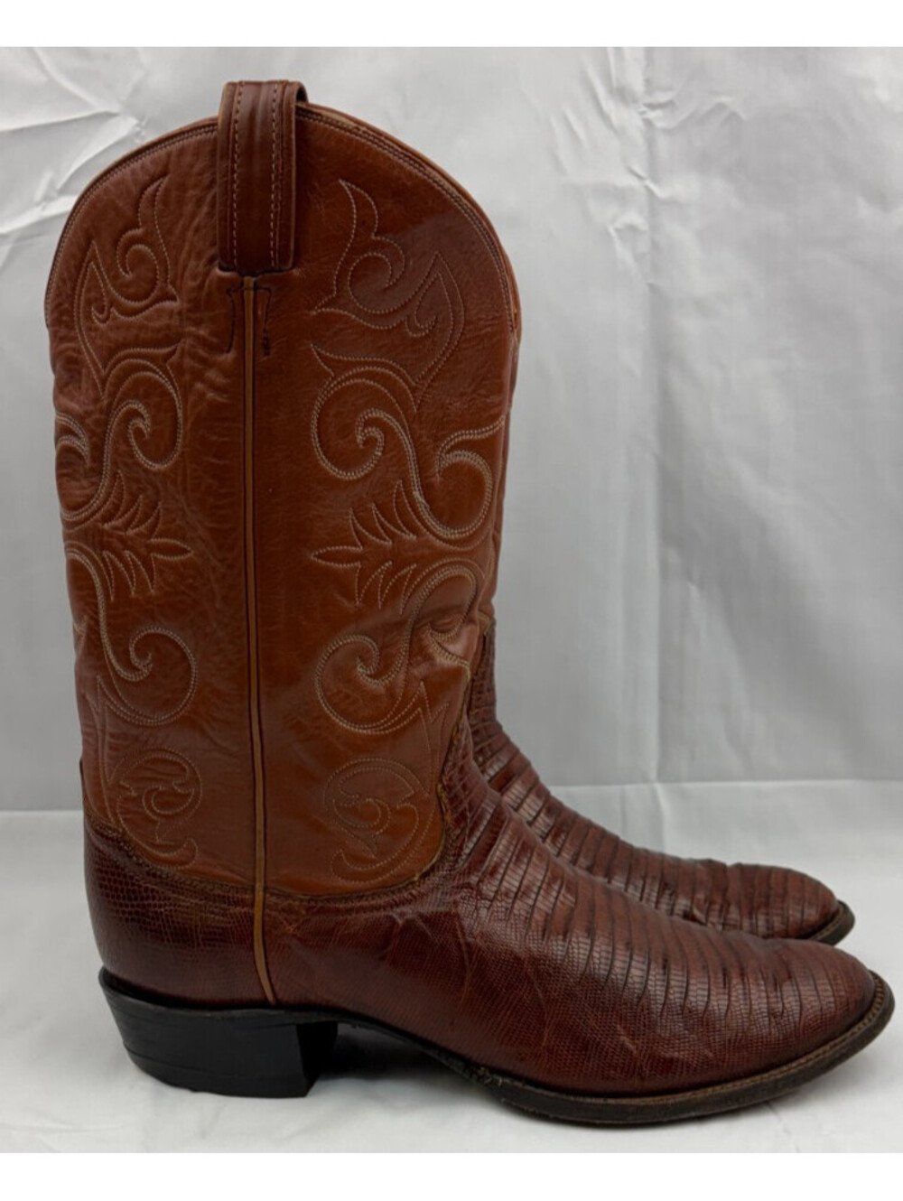 Vintage Tony Lama Men s Size 9.5B Brown Lizard Cowboy Boots Style 4120